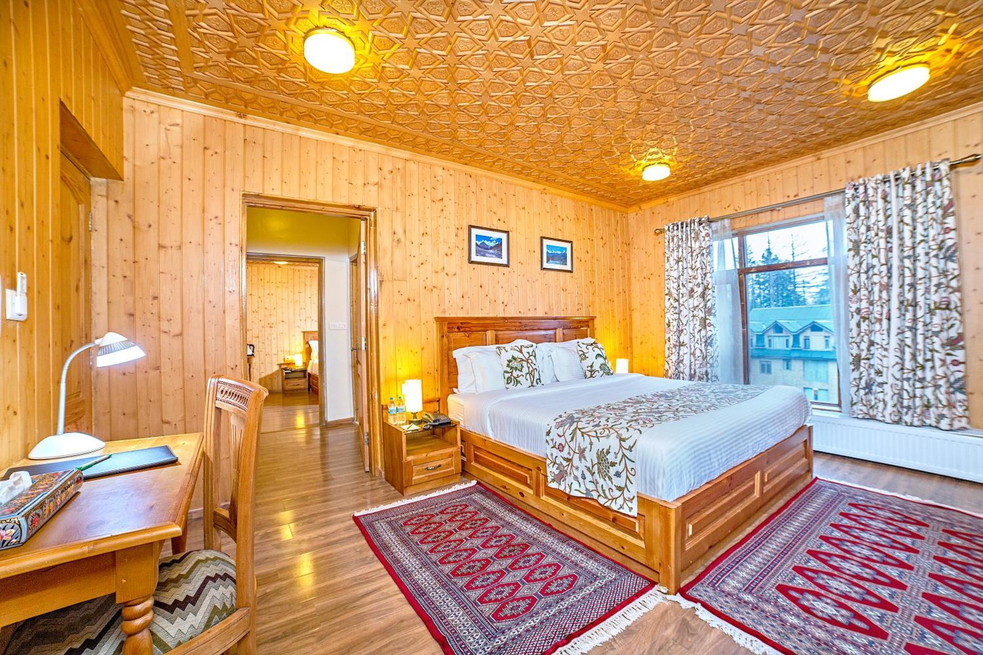 Shaw Inn By Stay Pattern Гульмарг Экстерьер фото