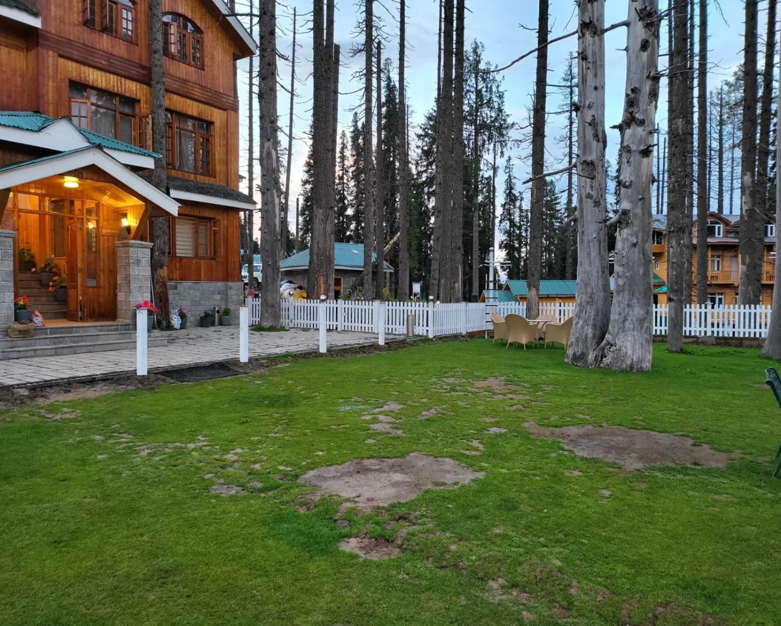 Shaw Inn By Stay Pattern Гульмарг Экстерьер фото