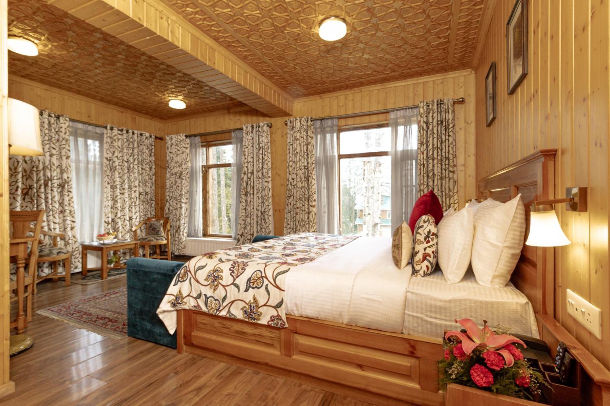 Shaw Inn By Stay Pattern Гульмарг Экстерьер фото