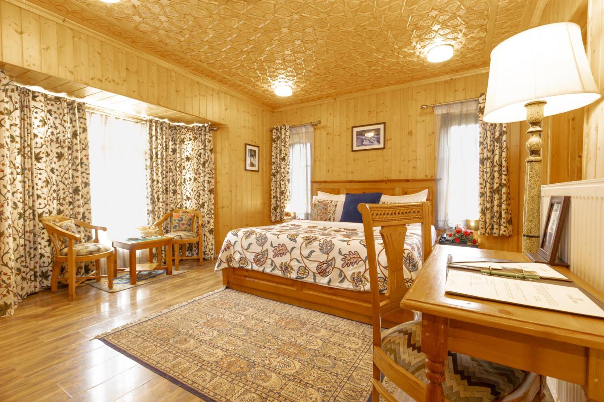 Shaw Inn By Stay Pattern Гульмарг Экстерьер фото